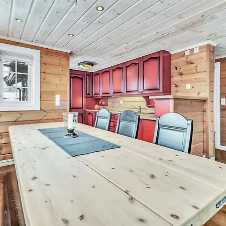 Nydelig Bolig På Med Badstue Feriehus